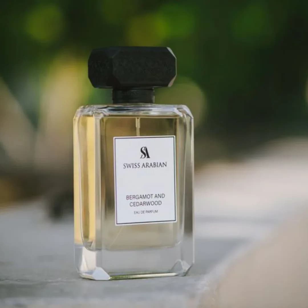 Bergamot and Cedarwood, vista 4
